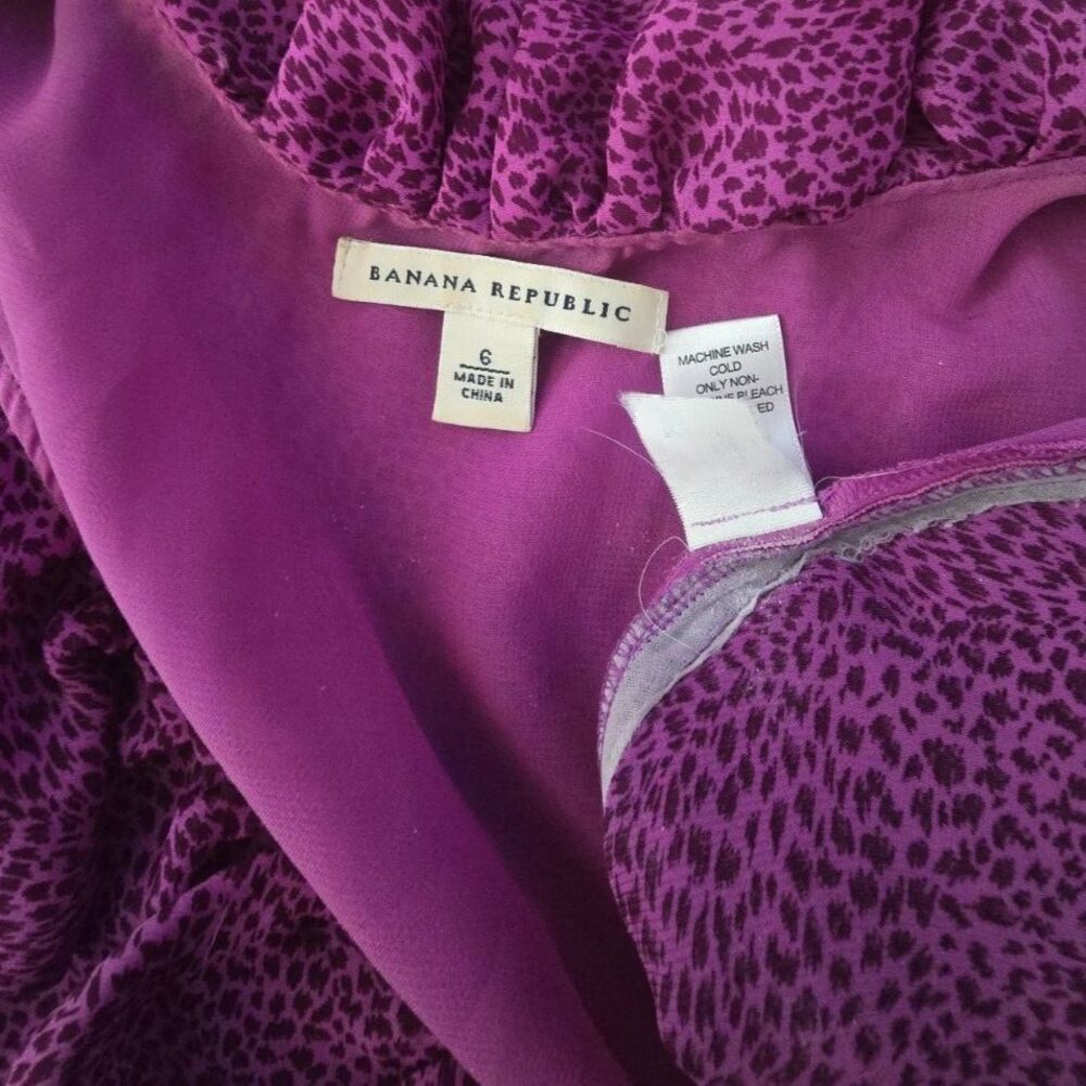 Banana Republic Berry Sleeveless Ruffle & Pintuck Front V-neck Lined Top Size S - Picture 4 of 7